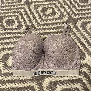 Victoria’s Secret lace logo band bra in lavender